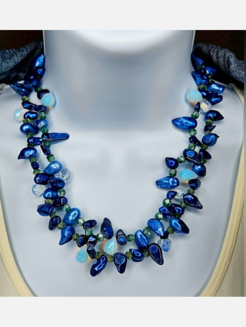 Genuine Freshwater Laser Dyed Pearl And Moonstone Necklace Size 18"